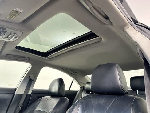 Used 2011 Lexus ES 350 FWD image 19
