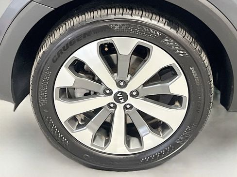 Used 2021 Kia Telluride EX w/ EX Premium Package FWD image 34