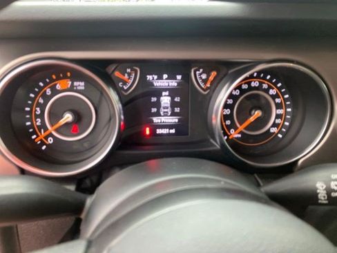 Certified 2018 Jeep Wrangler Sport AWD/4WD image 18