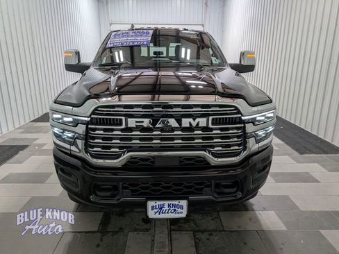 Used 2025 RAM 2500 Limited AWD/4WD image 7