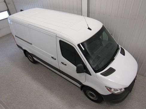 Used 2020 Mercedes-Benz Sprinter 2500 image 5