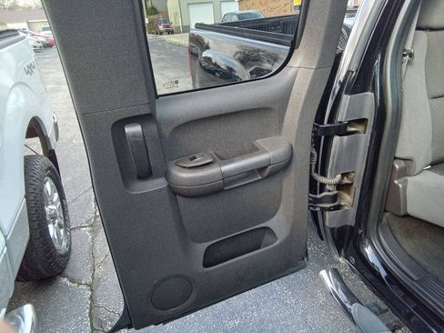 Used 2009 GMC Sierra 1500 SLE w/ Power Pack Plus RWD image 6