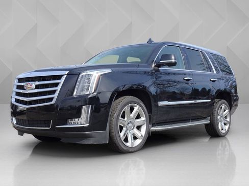Used 2016 Cadillac Escalade Luxury image 1