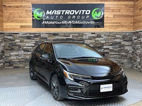 Used 2024 Toyota Corolla SE AWD/4WD image 5