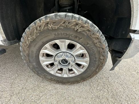 Used 2024 Ford F250 XL w/ FX4 Off-Road Package AWD/4WD image 4