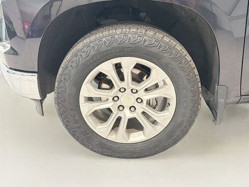 Used 2022 Chevrolet Silverado 1500 LTZ AWD/4WD image 27