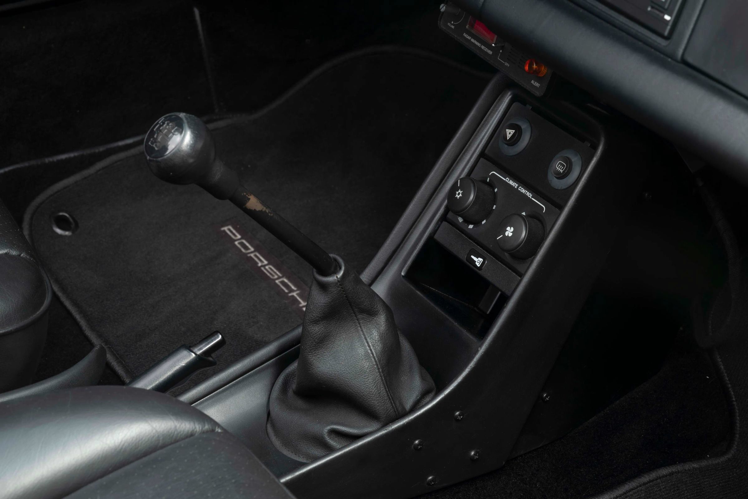 Used 1987 Porsche 911 Carrera RWD image 10