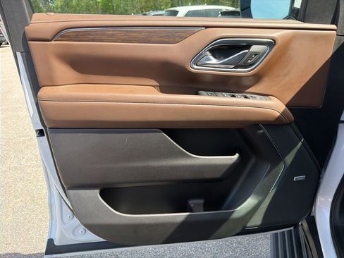 Used 2023 Chevrolet Tahoe High Country image 12