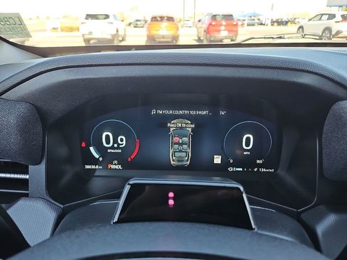 Used 2025 Ford Explorer ST-Line image 18