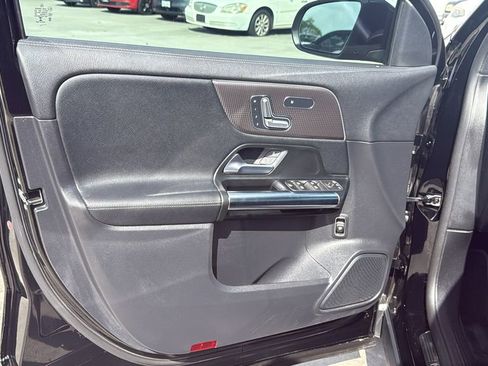 Used 2021 Mercedes-Benz GLA 250 image 12