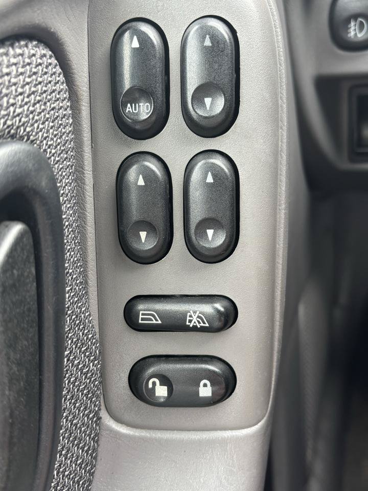 Used 2002 Ford Escape XLT AWD/4WD image 15