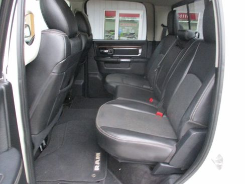 Used 2016 RAM 1500 Laramie w/ Convenience Group AWD/4WD image 20