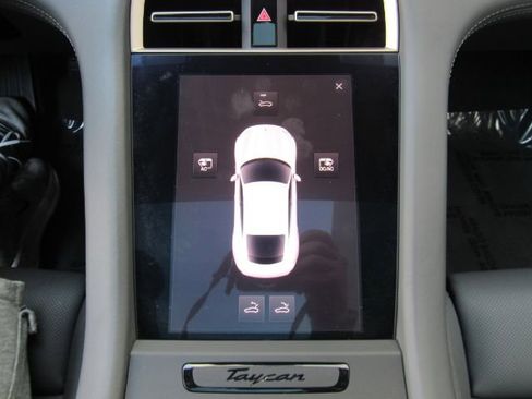 Used 2022 Porsche Taycan 4S image 49