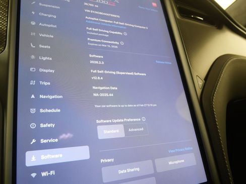 Used 2019 Tesla Model X Performance image 24