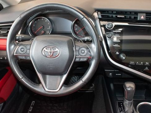 Used 2019 Toyota Camry XSE FWD image 15