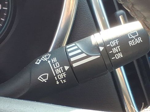 Used 2024 Chevrolet Equinox LT w/ LPO, Floor Liner Package image 18