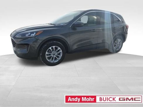 Used 2020 Ford Escape SE image 9