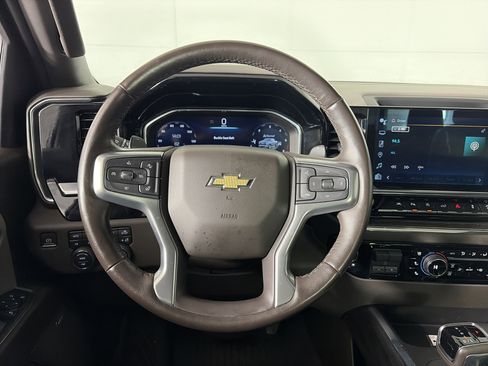 Used 2023 Chevrolet Silverado 1500 LTZ image 24