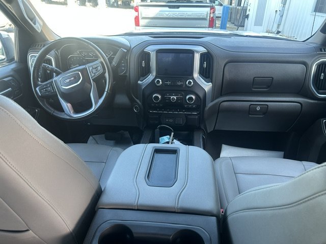 Used 2021 GMC Sierra 1500 SLT w/ SLT Premium Package AWD/4WD image 18