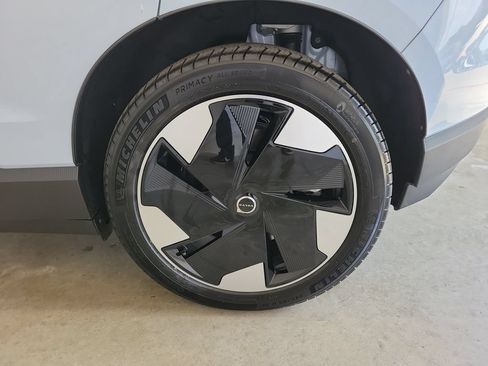 New 2026 Volvo EX30 Plus w/ Climate Package AWD/4WD image 11