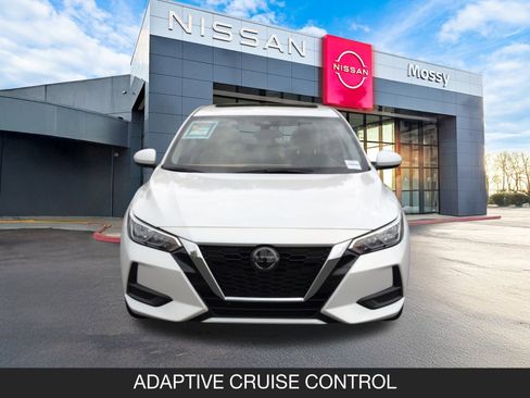 Used 2023 Nissan Sentra SV w/ SV Premium Package image 4