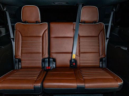 Used 2024 GMC Yukon Denali Ultimate image 21