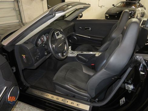 Used 2005 Chrysler Crossfire SRT-6 RWD image 3