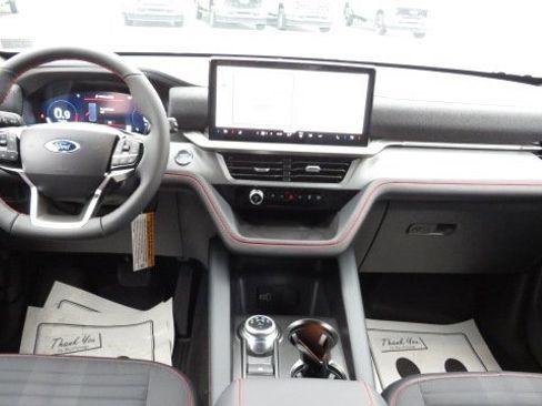 New 2026 Ford Explorer ST-Line image 2