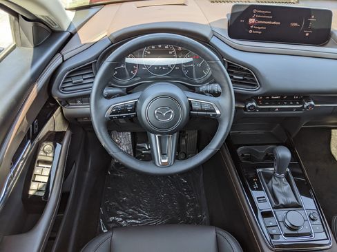 Used 2025 MAZDA CX-30 AWD 2.5 S w/ Premium Package image 14