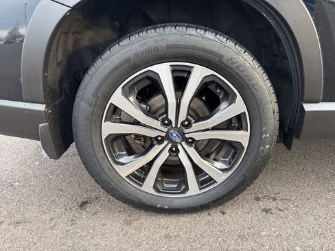 Used 2019 Subaru Forester Limited image 9