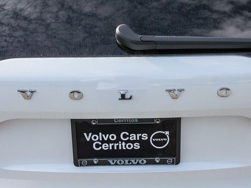 New 2026 Volvo XC60 B5 Core image 10