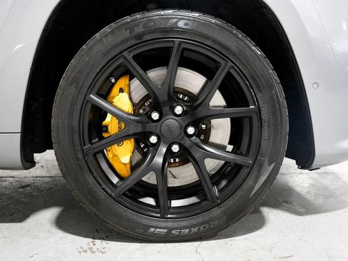 Used 2018 Jeep Grand Cherokee Trackhawk AWD/4WD image 40