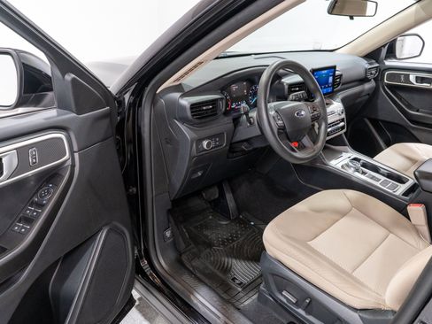 Used 2020 Ford Explorer 2WD image 12