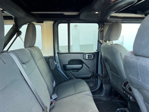 Used 2024 Jeep Wrangler Unlimited Sport AWD/4WD image 19