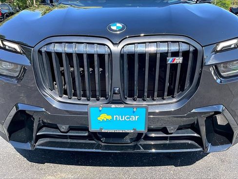 Used 2025 BMW X7 M60i AWD/4WD image 36