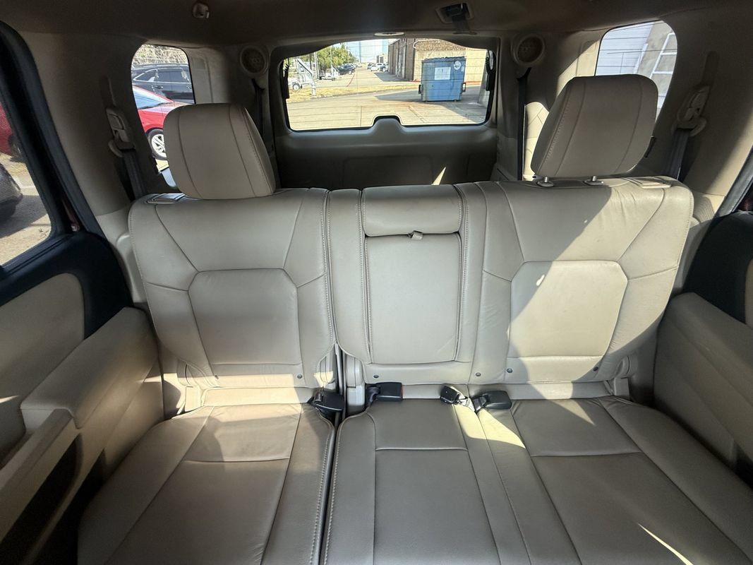Used 2015 Honda Pilot Touring image 17