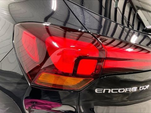 Used 2025 Buick Encore GX Preferred image 29