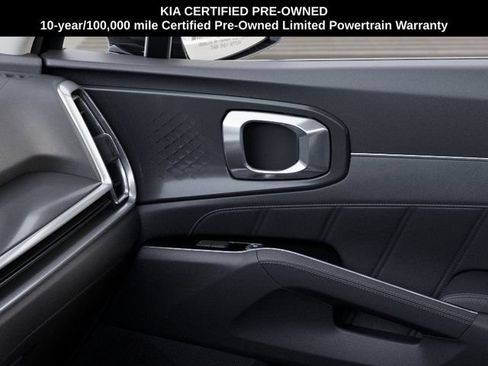 Certified 2025 Kia Sorento SX FWD image 25