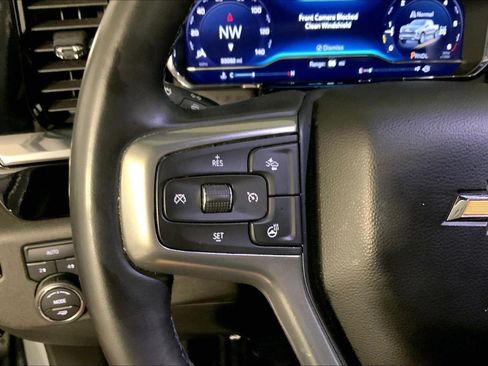 Used 2023 Chevrolet Silverado 1500 LT AWD/4WD image 18