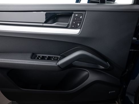 Certified 2026 Porsche Cayenne S image 18