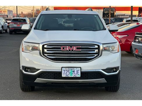 Used 2019 GMC Acadia SLT image 11