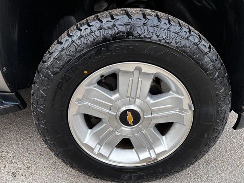 Used 2009 Chevrolet Tahoe LT image 12