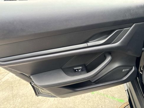 Used 2021 Porsche Taycan 4 Cross Turismo image 10