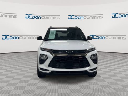 Used 2023 Chevrolet TrailBlazer RS w/ Sun and Liftgate Package AWD/4WD image 3