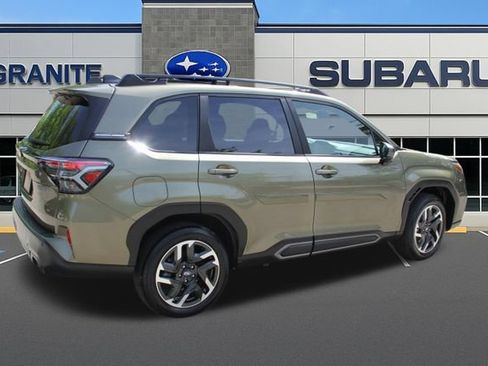 Used 2025 Subaru Forester Limited AWD/4WD image 11