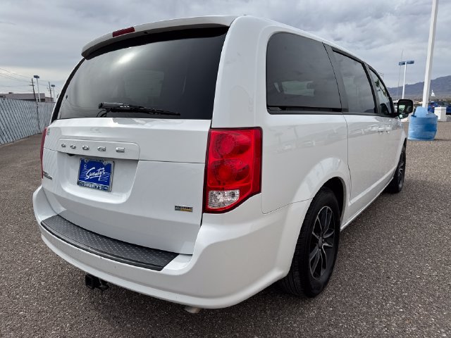 Used 2019 Dodge Grand Caravan SXT w/ Blacktop Package FWD image 5