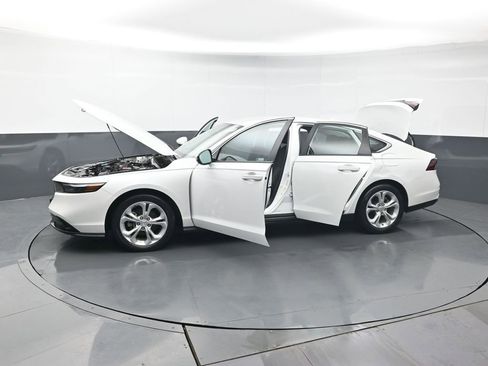Certified 2023 Honda Accord LX image 45
