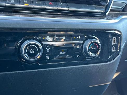 Used 2024 Chevrolet Silverado 3500 LT image 32