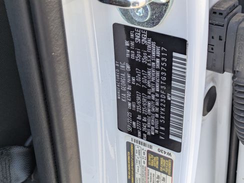 Certified 2026 Kia Sportage LX FWD image 31