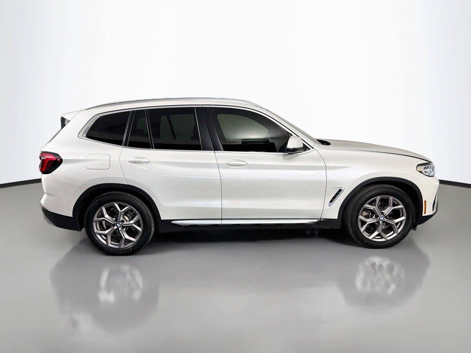 Used 2023 BMW X3 sDrive30i w/ Premium Package RWD image 5